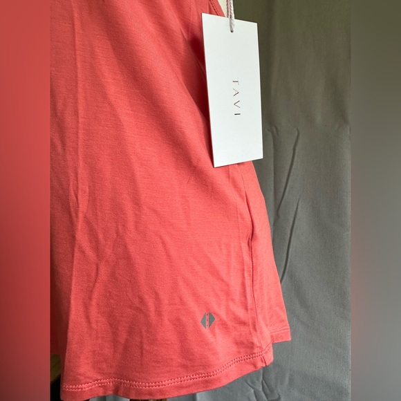 TAVI Breezy Active Tank Top New - Picture 6 of 8